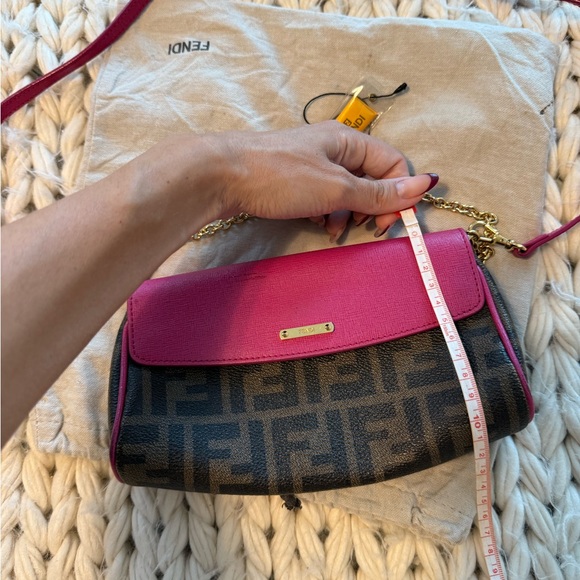 Authentic FENDI 2015 Zucca Pink cyclamin & Tobacco
Mini Pouch wt box and tags - Picture 10 of 16